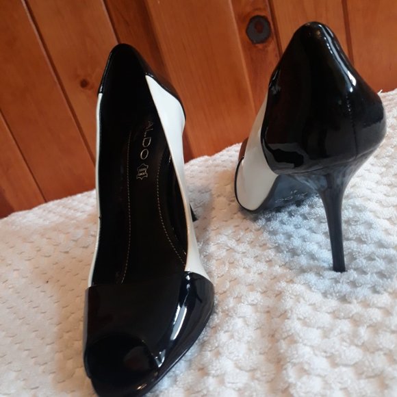 Heels (Black and White) - Picture 2 of 2